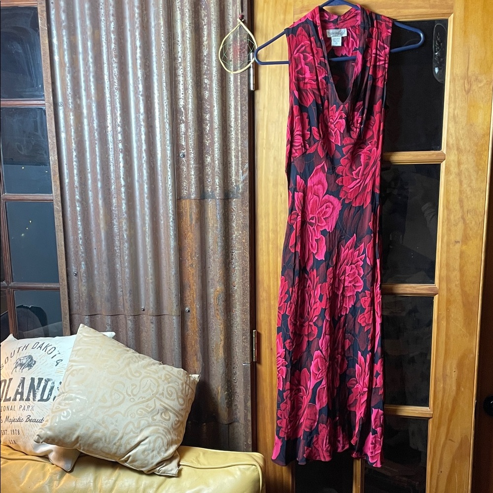 PARADISE NY Black and Red Floral Maxi Dress, Size M